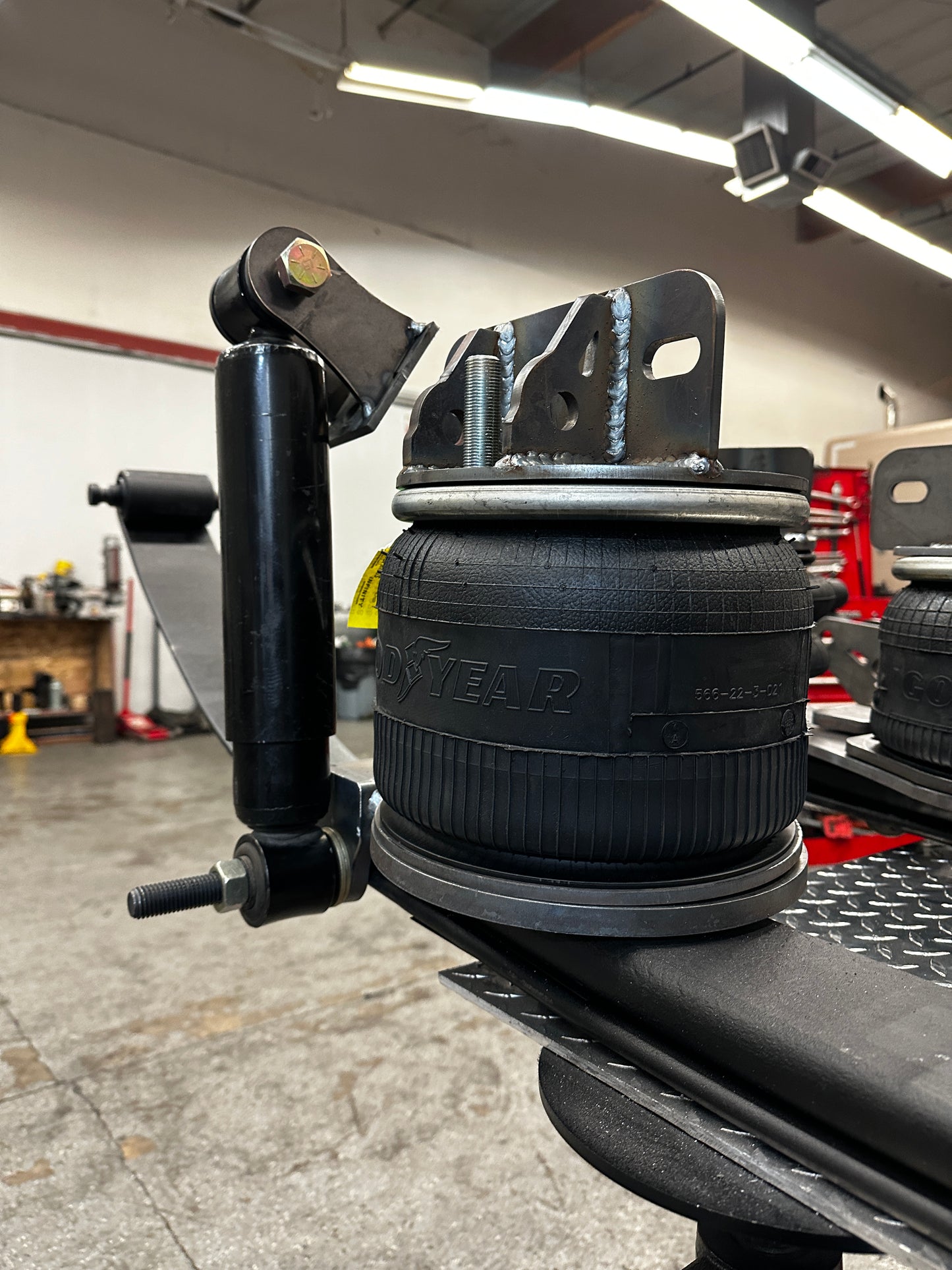 Peterbilt 379 Single air bag kit COMPLETE KIT